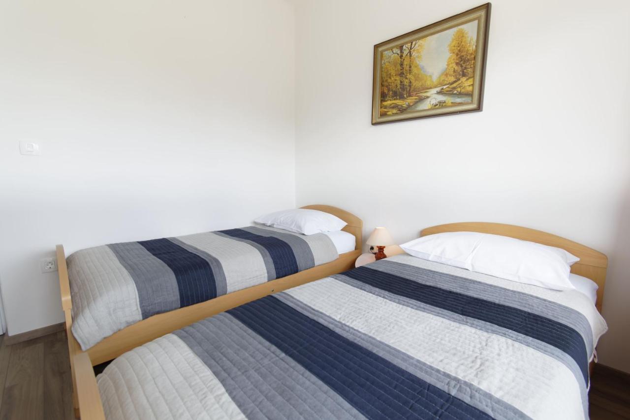 Apartment Patrik By Rent Istria Ουμάγκ Εξωτερικό φωτογραφία