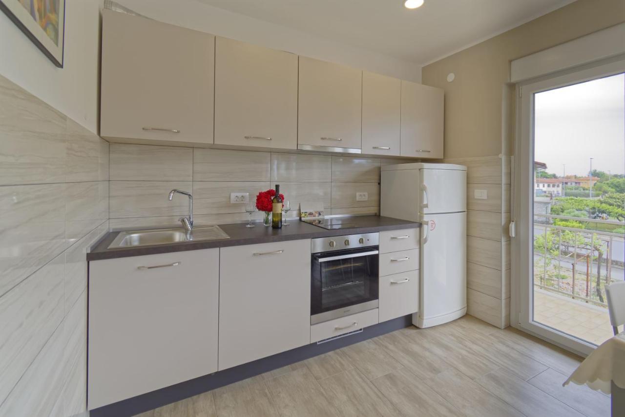 Apartment Patrik By Rent Istria Ουμάγκ Εξωτερικό φωτογραφία