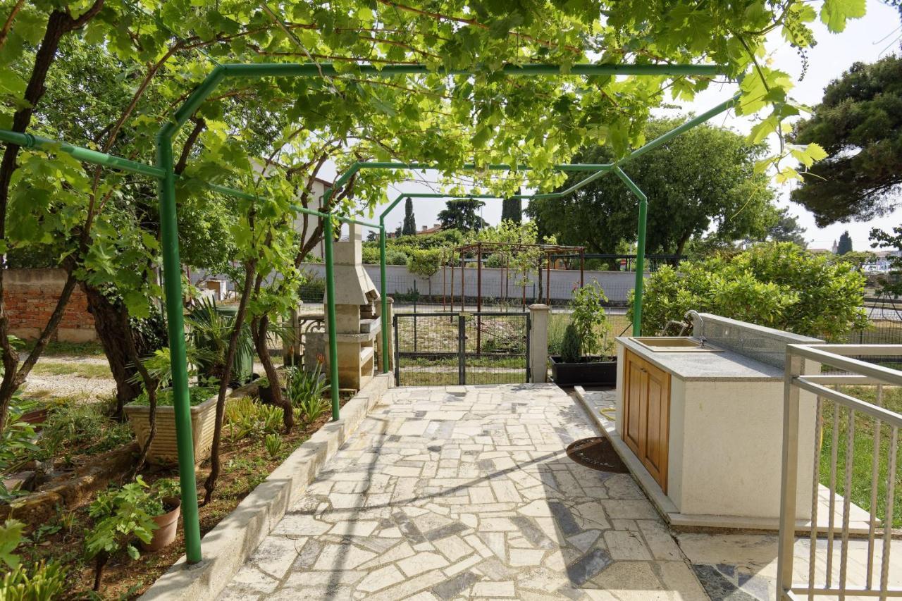 Apartment Patrik By Rent Istria Ουμάγκ Εξωτερικό φωτογραφία