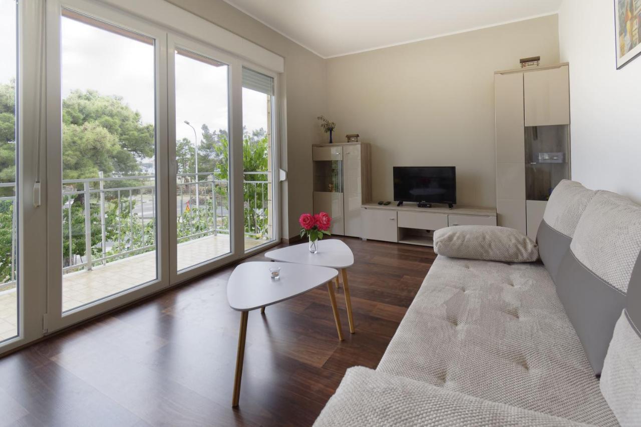 Apartment Patrik By Rent Istria Ουμάγκ Εξωτερικό φωτογραφία